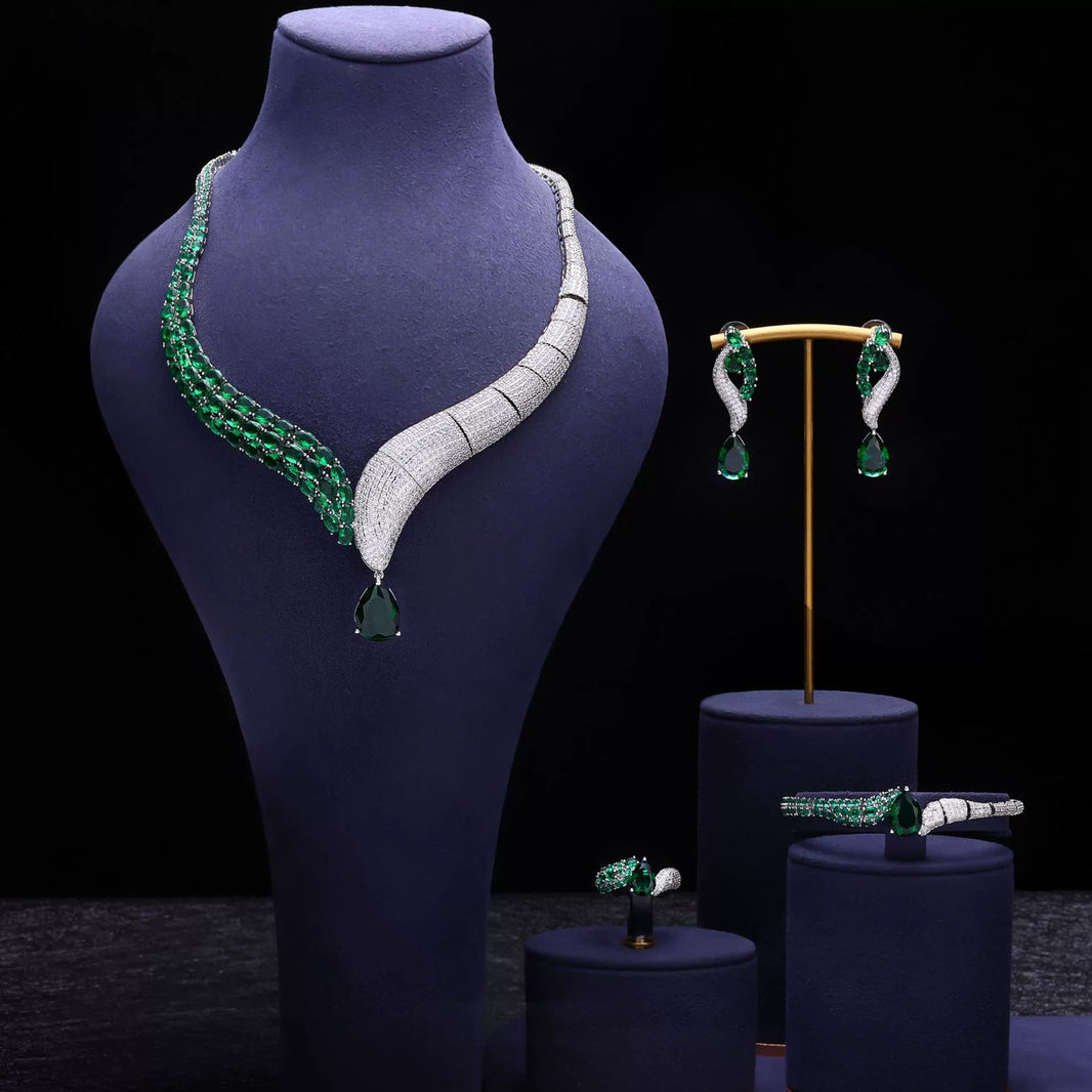Alevirra Nira Jewelry Set | Alloy with Cubic Zirconia