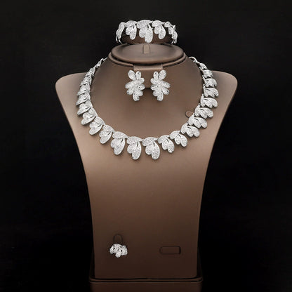 Alevirra Nora Jewelry Set | Alloy with Cubic Zirconia