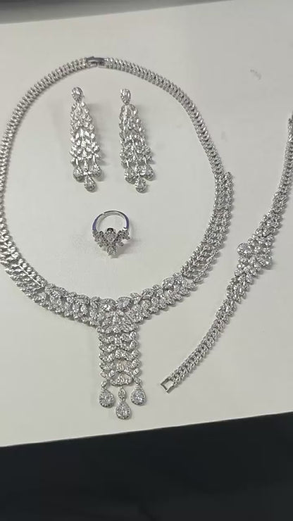 Alevirra Mora Jewelry Set | Alloy with Cubic Zirconia